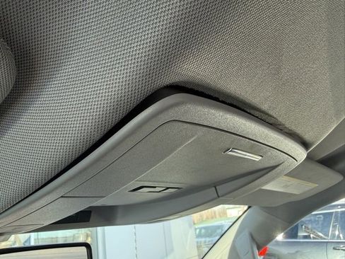 Used 2018 Chevrolet Silverado 1500 LT w/ LT Convenience Package image 11