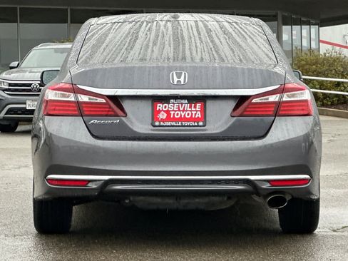 Used 2016 Honda Accord EX image 8
