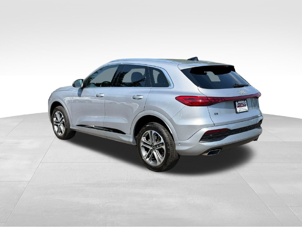 Certified 2025 Audi Q5 Premium w/ Convenience Package AWD/4WD image 5