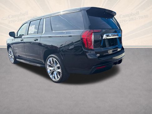 Used 2022 GMC Yukon XL SLE image 3