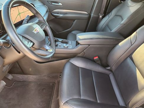 Used 2025 Cadillac XT4 Premium Luxury image 14