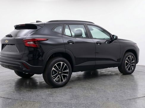 Used 2025 Chevrolet TrailBlazer LT FWD image 9