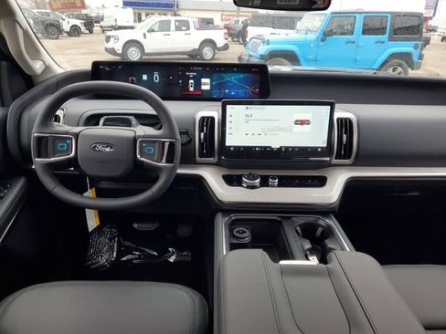 New 2026 Ford Expedition Active AWD/4WD image 37