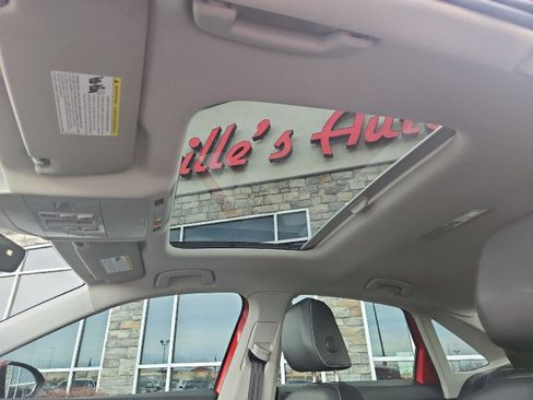 Used 2023 Volkswagen Jetta SE image 21