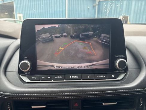 Used 2022 Nissan Rogue S AWD/4WD image 15