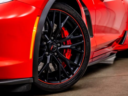 Used 2019 Chevrolet Corvette Z06 RWD image 22