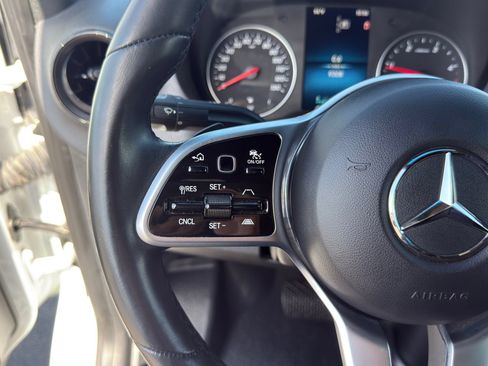 Used 2022 Mercedes-Benz Sprinter 2500 image 21