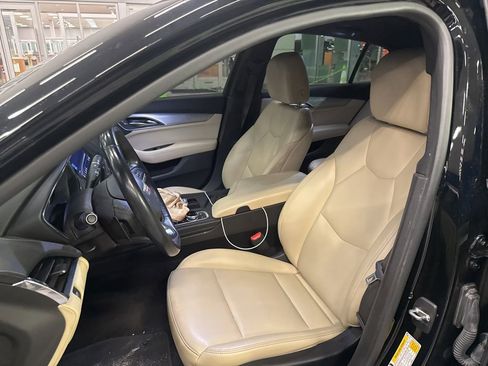 Used 2024 Cadillac CT5 Luxury RWD image 9