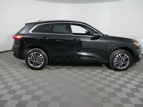 Certified 2025 Audi Q5 Premium w/ Convenience Package AWD/4WD image 4