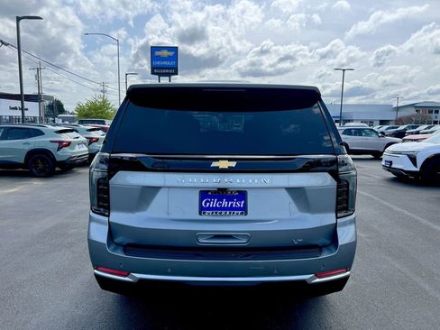 New 2026 Chevrolet Suburban LT w/ Comfort Package AWD/4WD image 26
