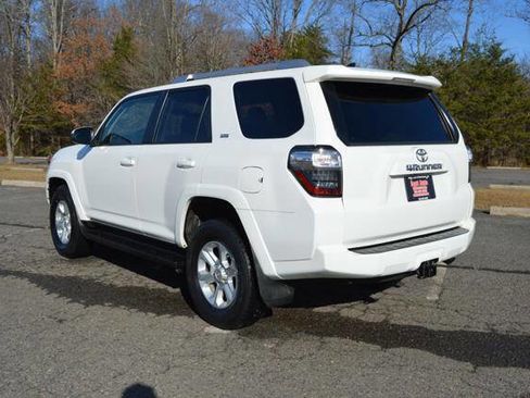 Used 2016 Toyota 4Runner 4WD image 6