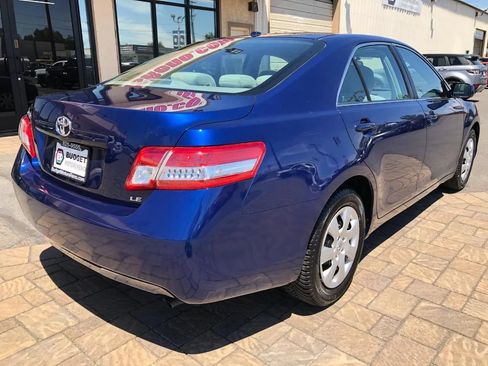 Used 2010 Toyota Camry FWD image 2