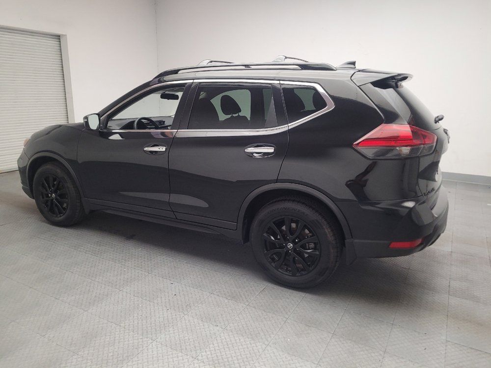 Used 2018 Nissan Rogue SV FWD image 3