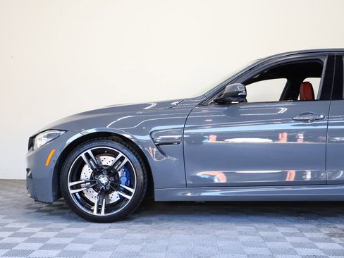 Used 2018 BMW M3 w/ Competition Package RWD image 9