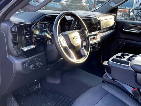 Used 2023 Chevrolet Silverado 1500 LT image 8