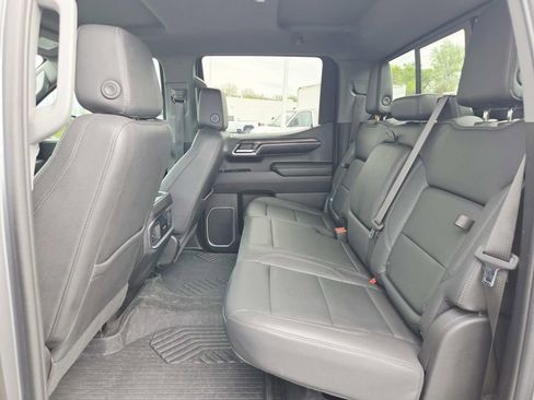 Used 2023 Chevrolet Silverado 1500 LTZ AWD/4WD image 12
