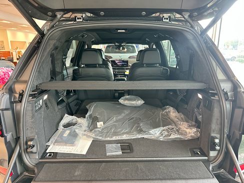 New 2026 BMW ALPINA XB7 image 21