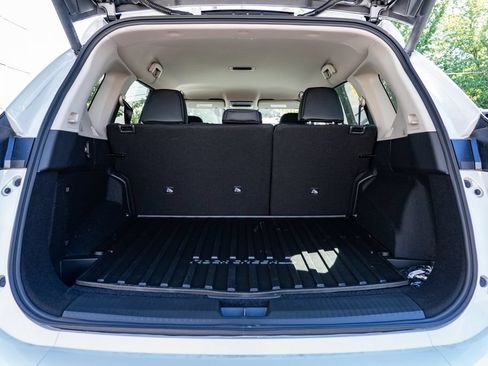 New 2026 Nissan Rogue SV AWD/4WD image 8