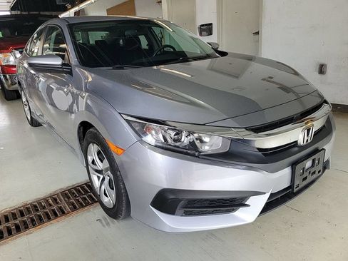 Used 2018 Honda Civic LX image 2