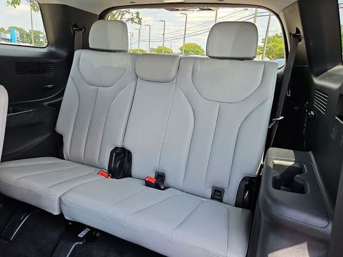 Used 2021 Hyundai Palisade SEL w/ Premium Package AWD/4WD image 10