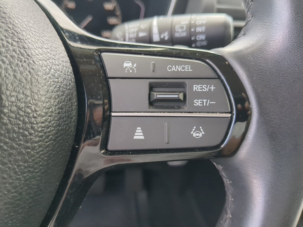 Used 2023 Honda Pilot Touring image 32