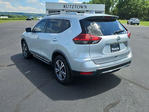 Used 2017 Nissan Rogue SL w/ SL Premium Package AWD/4WD image 7
