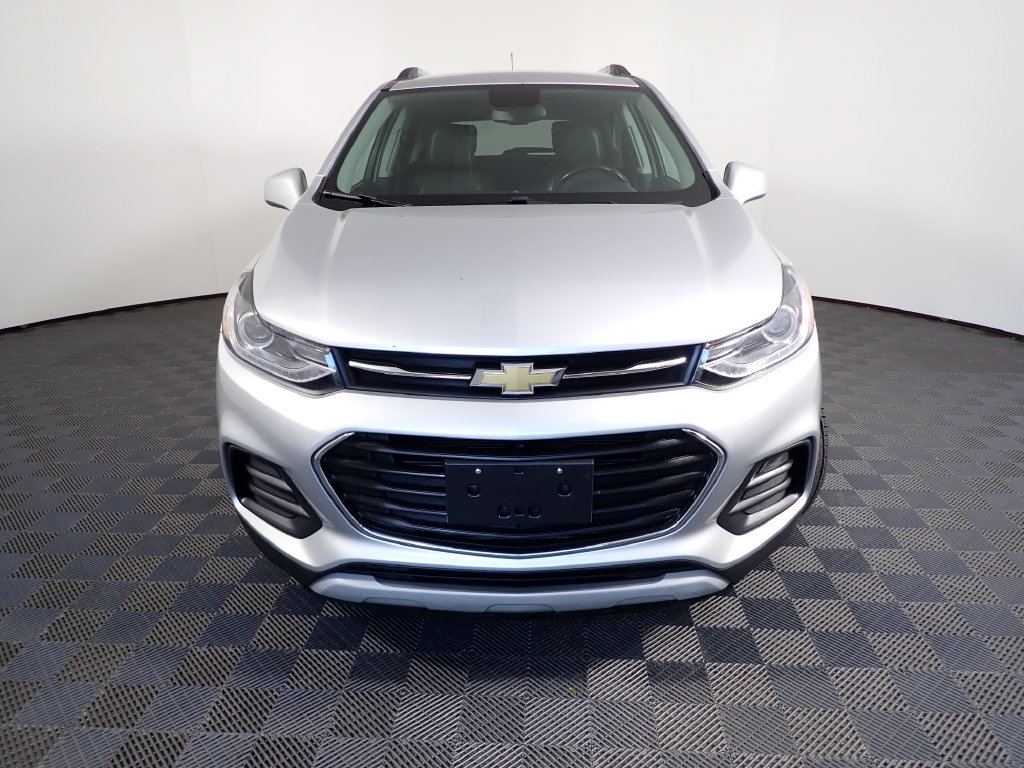 Used 2019 Chevrolet Trax LT w/ LT Convenience Package FWD image 5
