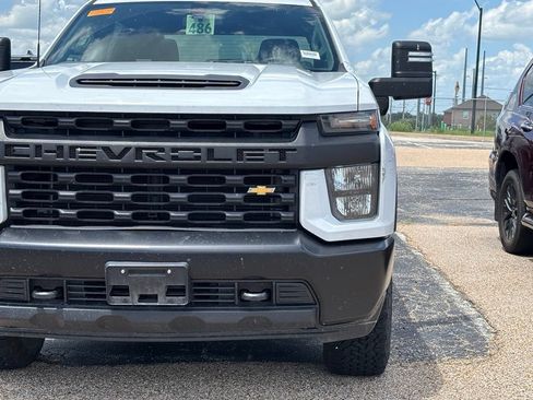 Used 2022 Chevrolet Silverado 2500 W/T w/ WT Convenience Package RWD image 3