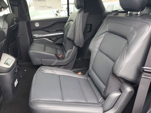 New 2026 Lincoln Navigator Reserve w/ Jet Appearance Package image 30