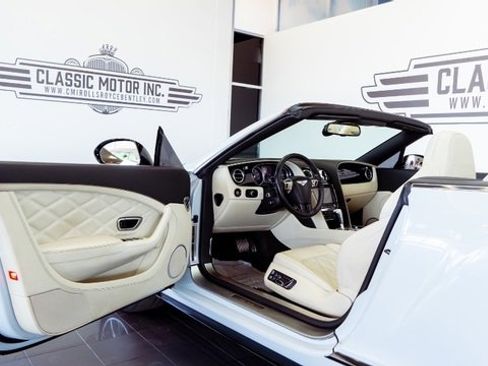 Used 2015 Bentley Continental GT V8 S image 17