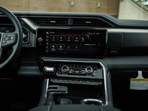 New 2026 GMC Sierra 1500 Denali w/ Denali Reserve Package image 15