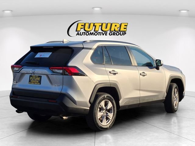 Certified 2025 Toyota RAV4 XLE FWD image 5
