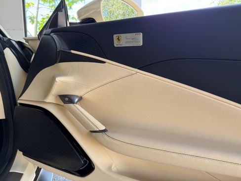 Used 2022 Ferrari Roma RWD image 35