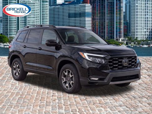 Used 2023 Honda Passport TrailSport image 3