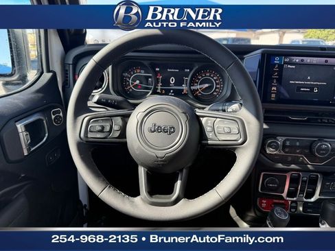 New 2026 Jeep Gladiator Rubicon image 17