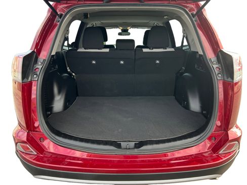 Used 2018 Toyota RAV4 XLE w/ Plus Extra Value Package image 19