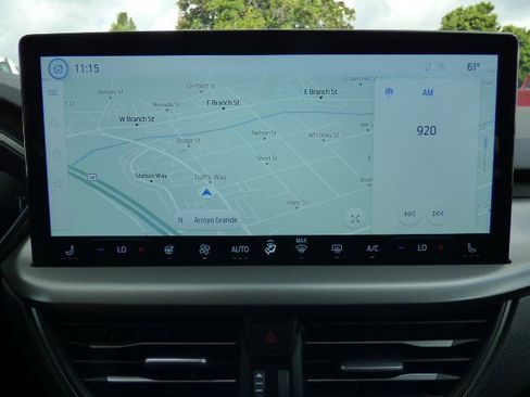 New 2025 Ford Escape SE image 12