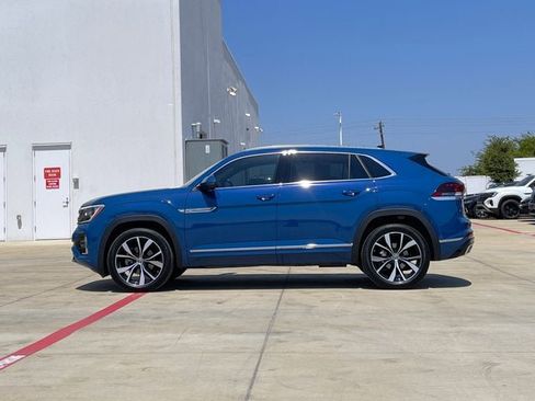 Used 2025 Volkswagen Atlas Cross Sport SEL Premium R-Line AWD/4WD image 4
