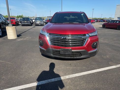 Used 2023 Chevrolet Traverse LT AWD/4WD image 2