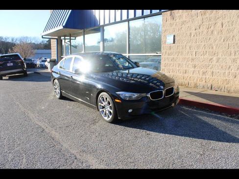 Used 2015 BMW 320i 4dr Sdn 320i RWD South Africa image 1