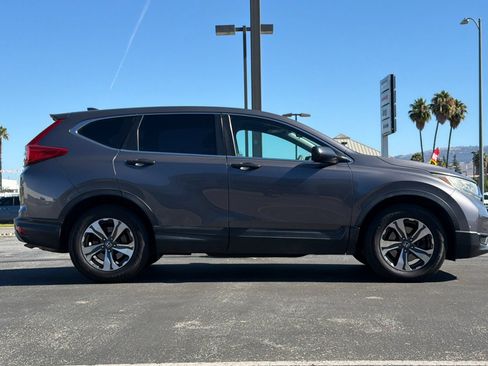 Used 2018 Honda CR-V LX image 3