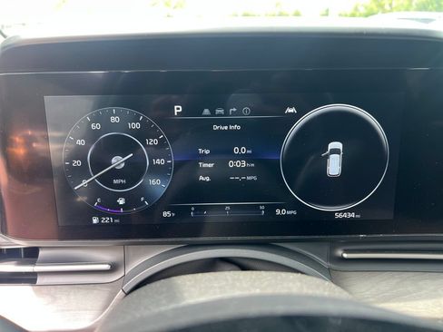 Certified 2023 Kia Carnival SX FWD image 20