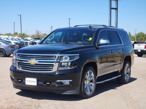 Used 2018 Chevrolet Tahoe Premier AWD/4WD image 3