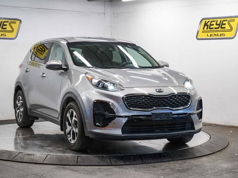 Used 2022 Kia Sportage LX image 5