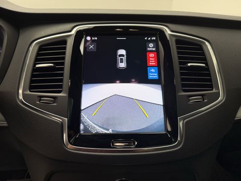 Certified 2023 Volvo XC90 B5 Core w/ Protection Package Premier AWD/4WD image 20