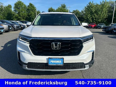 Certified 2025 Honda Pilot Elite image 8