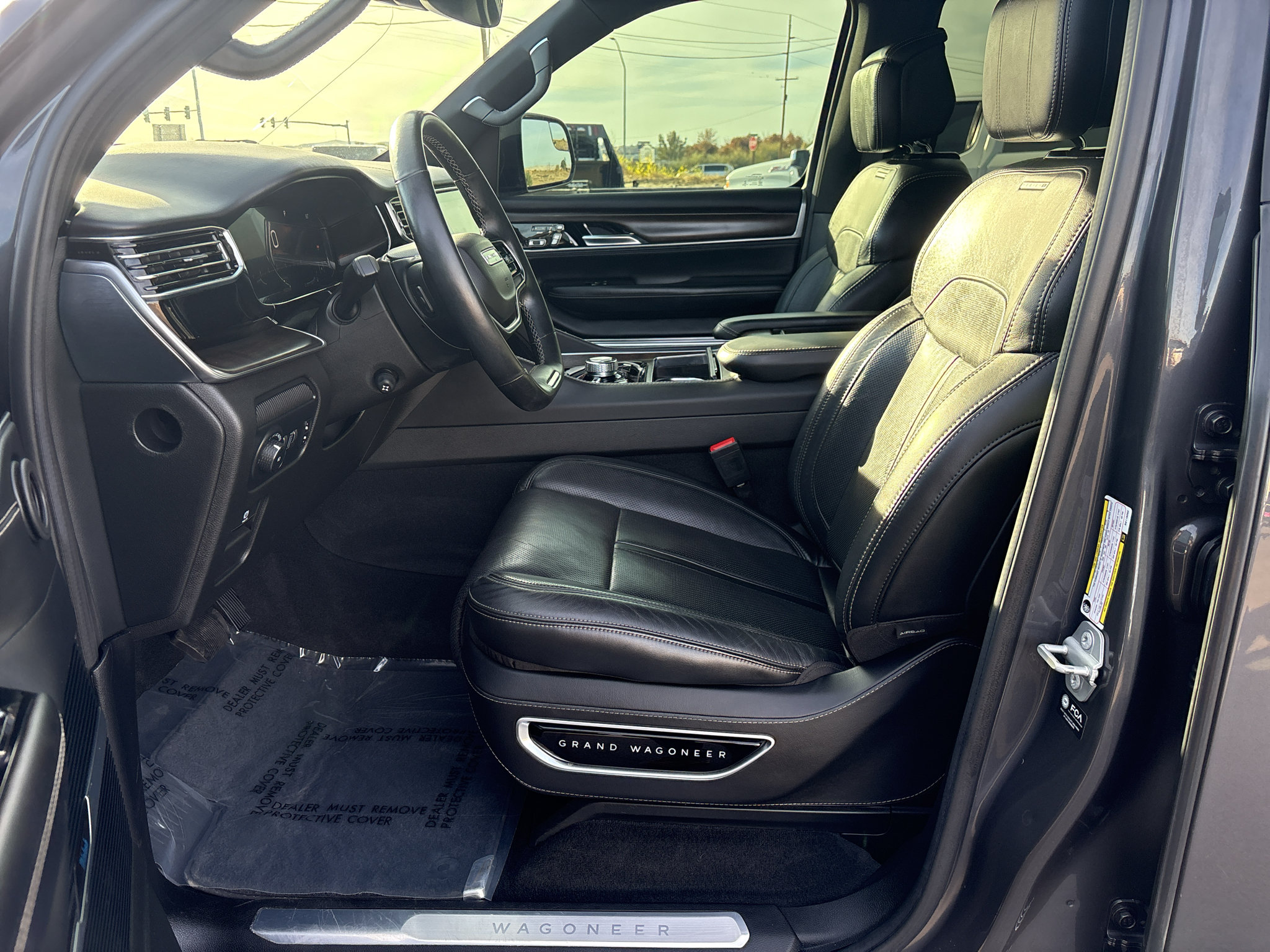 Used 2022 Jeep Grand Wagoneer Series I AWD/4WD image 12