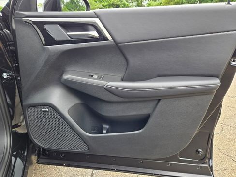 New 2025 Mitsubishi Outlander SE image 6