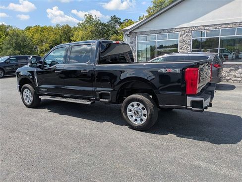 Used 2024 Ford F250 XLT image 4