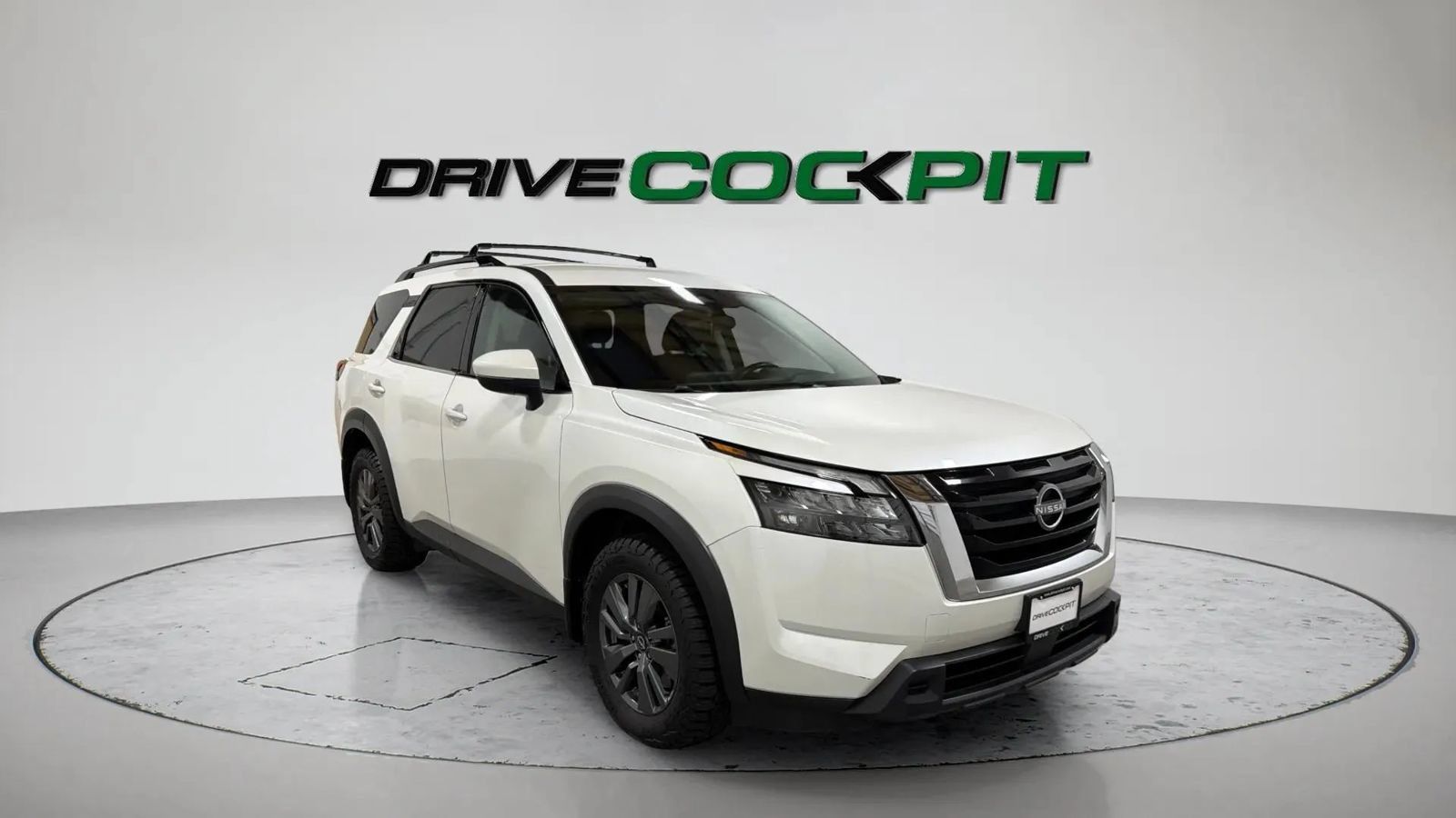 Used 2023 Nissan Pathfinder SV AWD/4WD image 1
